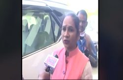 पढ़ा-लिखा नहीं होता तो आपकी तरह विधायक होता, पत्रकार पर बिगड़ रही नेत्री को मिला जवाब, वीडियो वायरल