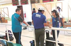 मनु भाकर को पीछे छोड़ चिंकी यादव ने जीता गोल्ड, महिला 25 मीटर पिस्टल इवेंट में भारत का क्लीन स्वीप