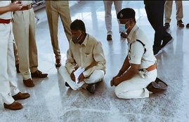 Chandrababu naidu, tdp, telugu desam party, ysr congress, India News in Hindi, Latest India News Updates, detained by Renigunta police, jansatta