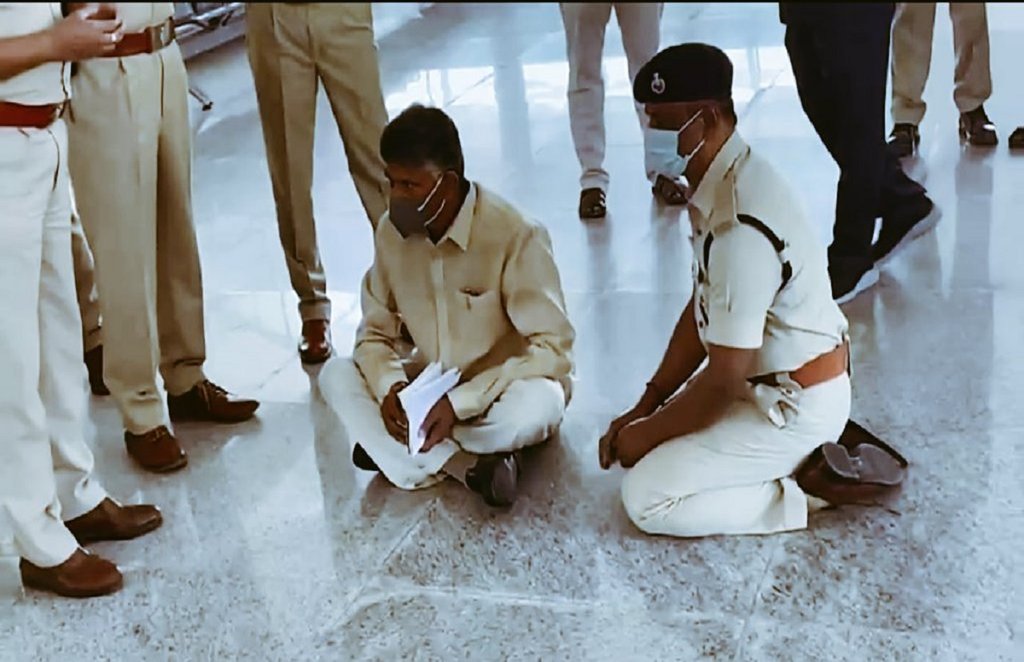 Chandrababu naidu, tdp, telugu desam party, ysr congress, India News in Hindi, Latest India News Updates, detained by Renigunta police, jansatta