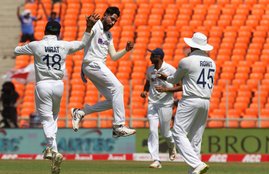 Mohammed Siraj Ben Stokes VIrat Kohli VVS Laxman
