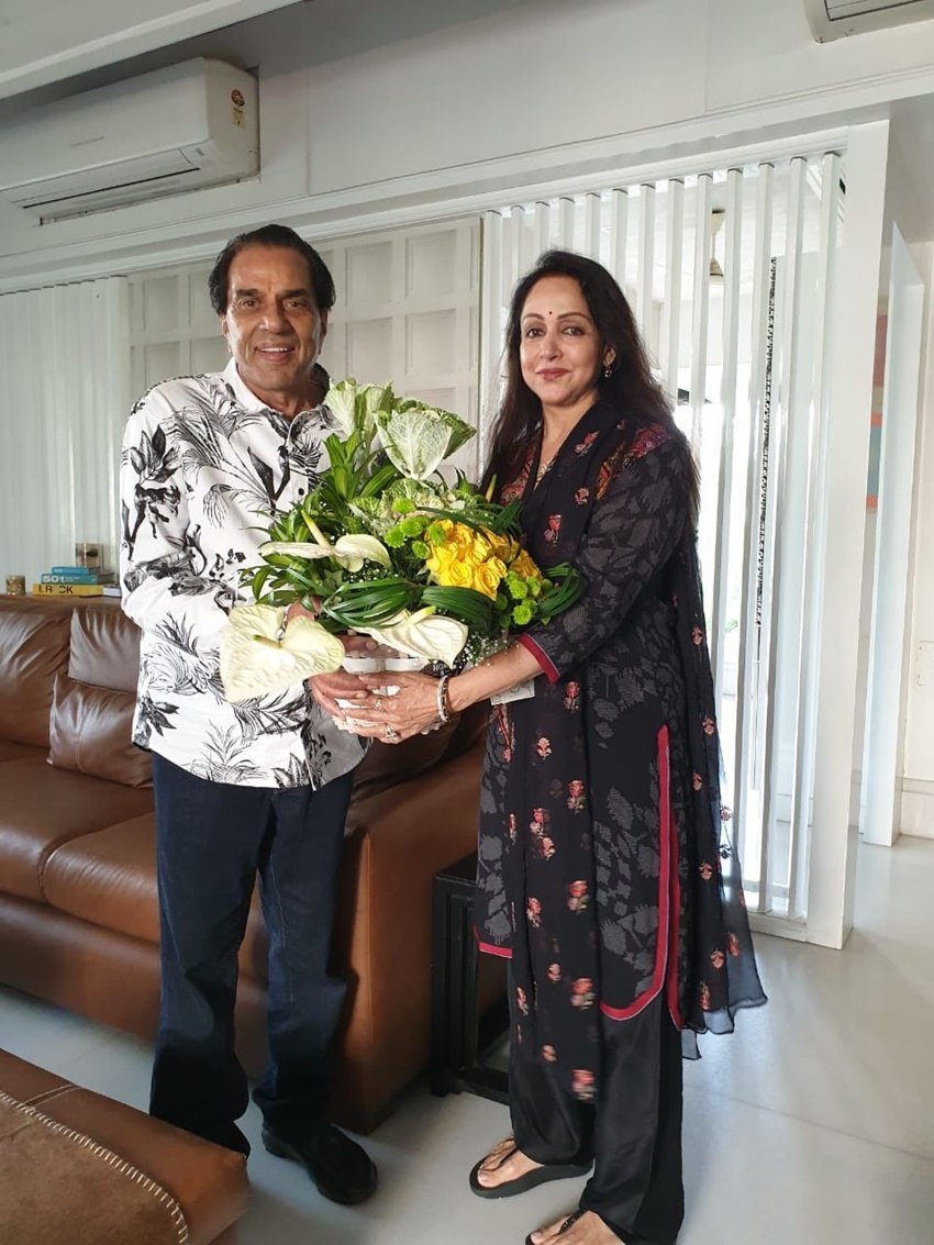 Hema Malini Sunny Deol Rift, Sunny Deol Stepmother, Dharmendra Wife