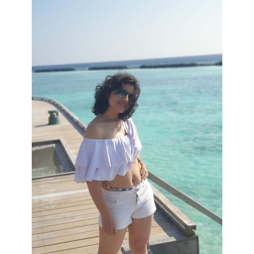 प्रिया अहूजा ने अपने वैकेशन की कई तस्वीरें सोशल मीडिया फैंस के साथ शेयर की हैं।