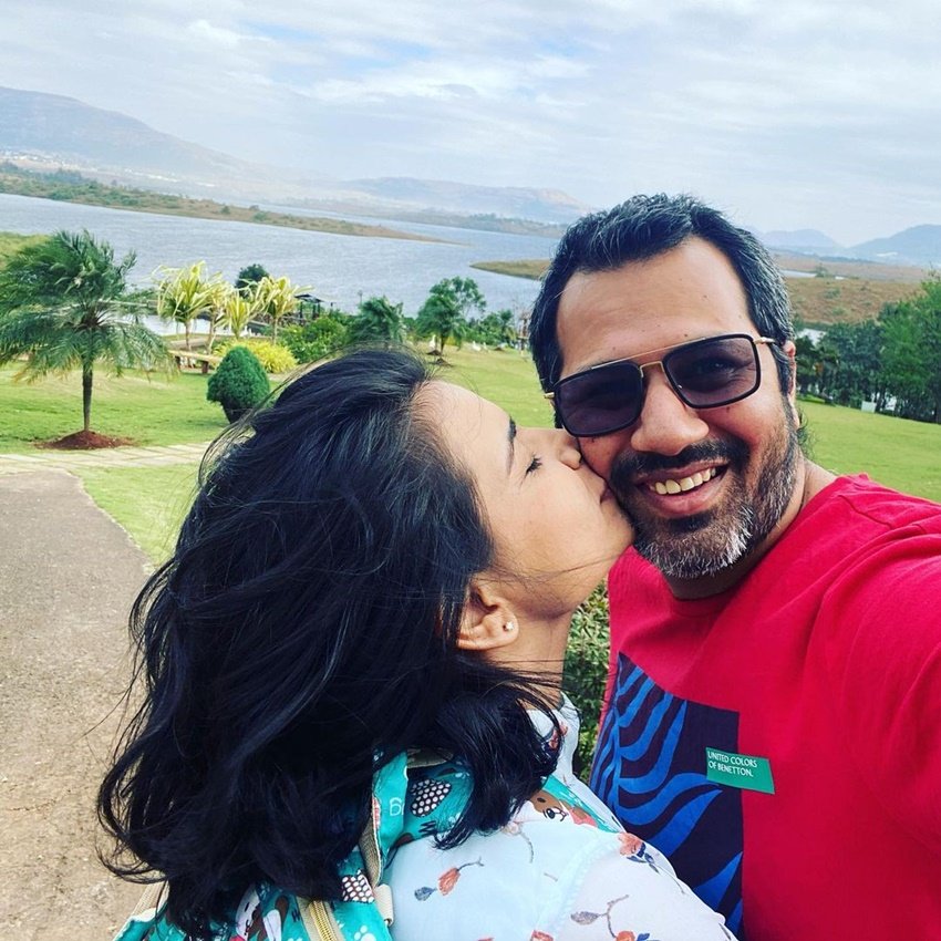 साल 2011 में प्रिया अहूजा नें मालव राजदा संग शादी रचाई थी। शादी के 8 साल बाद वह मां बनी थीं।