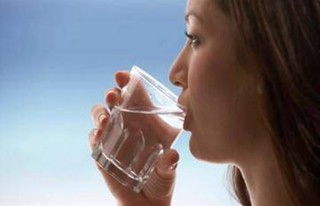 water, water during meals, water after meal, drinking water before meals