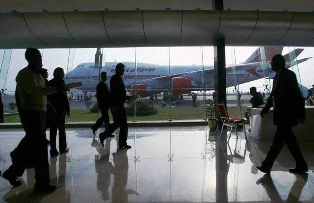 delhi airports, mumbai airport, Bengaluru airports, hyderabad airports, airport authority of India, airport privitization, airport privitization India,