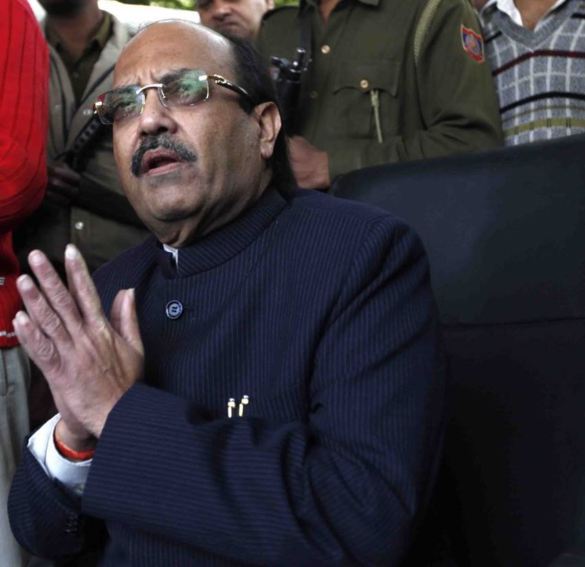 amar singh Dimple kapadia Relation, Amar Singh Wife