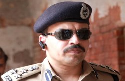 जिस डकैत से कांपते थे सफेदपोश उसे IPS अमिताभ यश ने किया ढेर, विकास दुबे एनकाउंटर के वक्त सुर्खियों में रहे बहादुर अफसर की कहानी