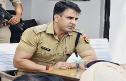 रियल ‘चुलबुल पांडे’, कई इनामी कुख्यातों को पकड़ा; एनकाउंटर में गोली भी लगी, साहसी पुलिस वाले अनुज चौधरी की कहानी