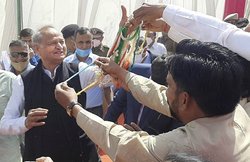 राजस्थानः सदन में स्पीकर से भिड़ गए कांग्रेस विधायक, अपनी ही सरकार के खिलाफ उठाई आवाज़