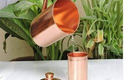 तांबे के बर्तन में खाने-पीने से मोटापा हो सकता है कम, इन बीमारियों को भी रखे दूर