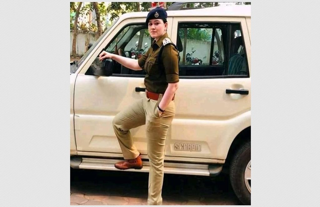 IPS अंकित शर्मा। फोटो सोर्स - फेसबुक, @ips ankita sharma