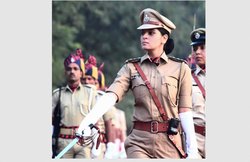 IPS मंजिता वंजारा: बुर्का पहन जुआरियों पर रेड मार सुर्खियां बटोरी, ‘लेडी सिंघम’ कहलाने वाली अफसर महिला पुनर्वास के लिए करती हैं बेहतरीन काम