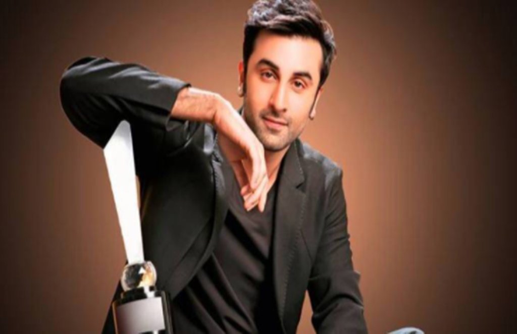 ranbir kapoor, ranbir kapoor sneakers rate, ranbir kapoor lifestyle