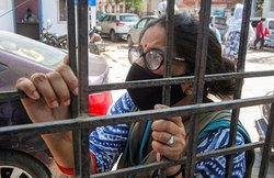 सुप्रीम कोर्ट, हाई कोर्ट ने केंद्र और राज्य सरकारों की ली खबर, पूछा- कोविड वैक्सीन की कीमतों में इतना फ़र्क कैसे?