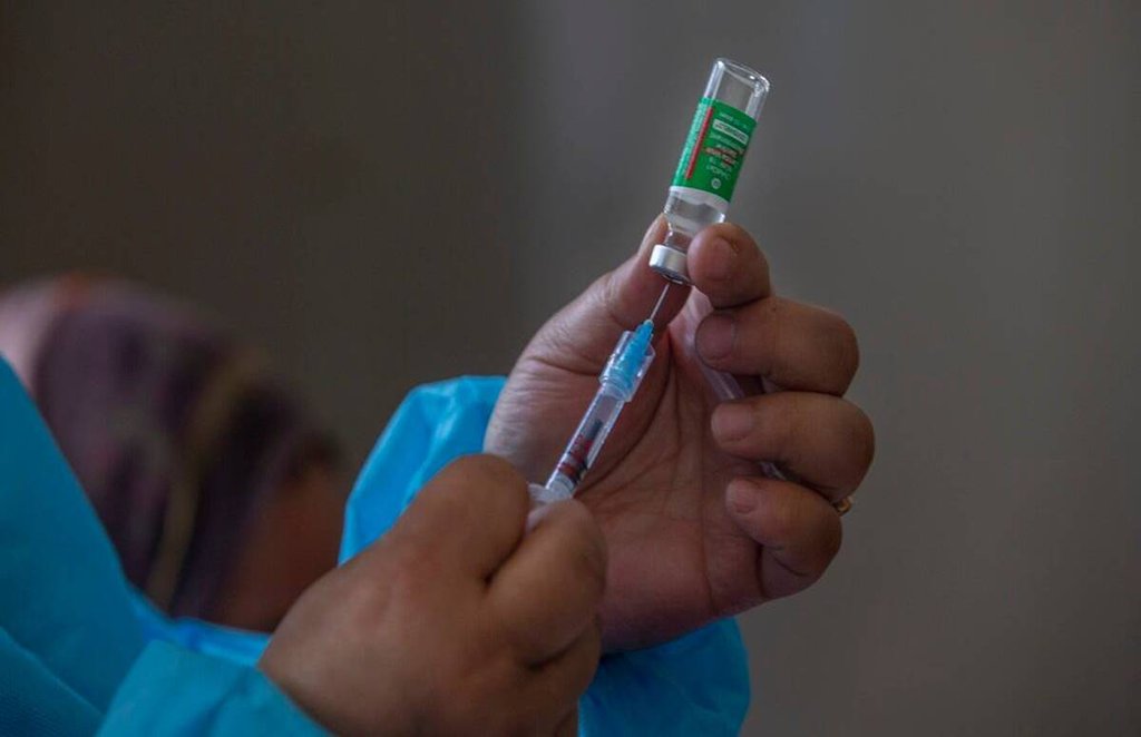 Coronavirus, Vaccination