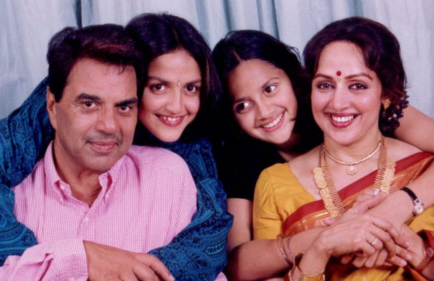 Dharmendra, Isha Deol, Hema Malini