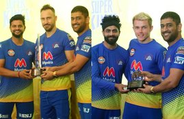 af du Plessis, Sam Curran, MS dhoni, Suresh Raina, Ravindra Jadeja