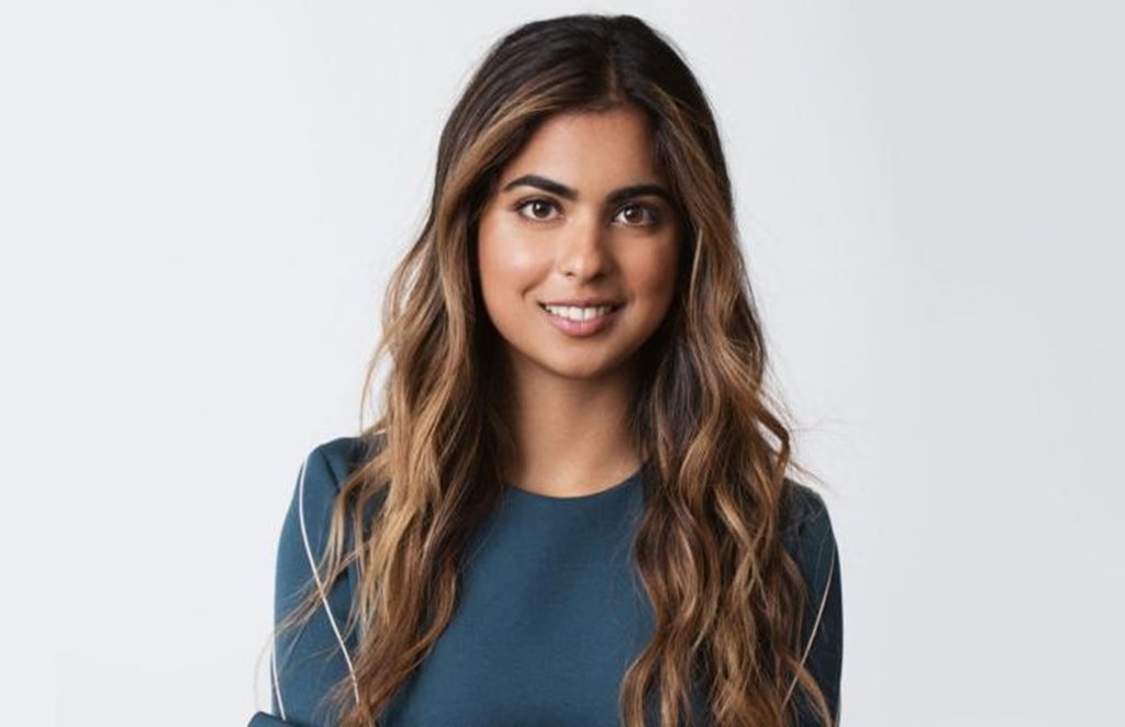 Isha Ambani Education, Isha Ambani Business, Isha Ambani jio 4g idea, mukesh ambani daughter, isha ambani degree,Isha Ambani career,Isha Ambani amazing fracts,