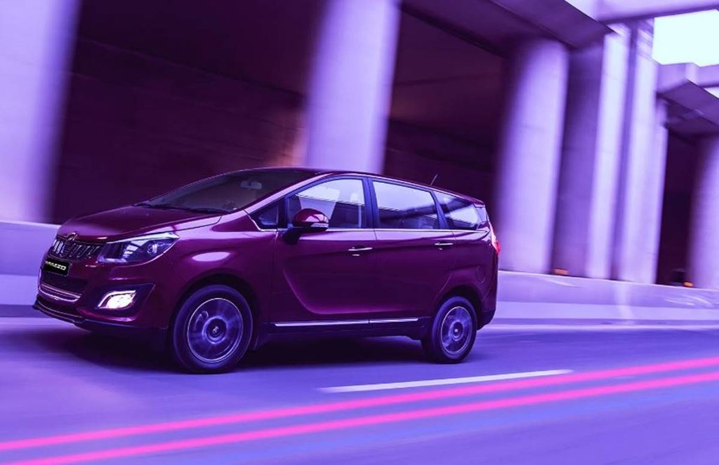 मैनुअल ट्रांसमिशन के साथ आने वाली इस कार में 8 लोग बैठ सकते हैं। फोटो: auto.mahindra.com मैनुअल ट्रांसमिशन के साथ आने वाली इस कार में 8 लोग बैठ सकते हैं। फोटो: auto.mahindra.com