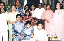 Neeta Ambani, Mukesh Ambani, Isha Ambani Piramal, Akash Ambani, Anant Ambani, Shloka Mehta