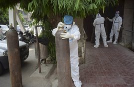 Delhi, Oxygen Cylinder, Coronavirus