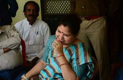 ‘शरीर से खाल निकाल ली जाएगी’, …जब BJP सांसद ने प्रेस कॉन्फ्रेंस में पुलिस अधिकारियों को दी थी धमकी