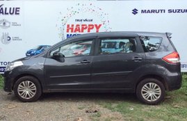 Second hand Maruti Suzuki Ertiga VDI in 4 lakh rupees with 9 thousand per month