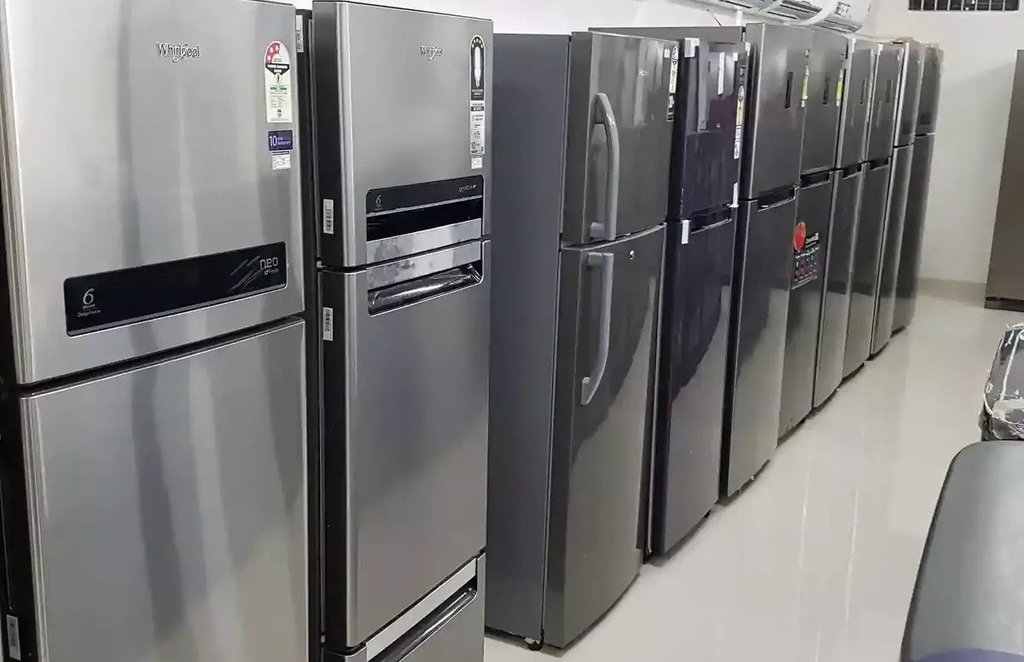 Second hand double door 360 liter samsung fridge in 10 thousand rupees