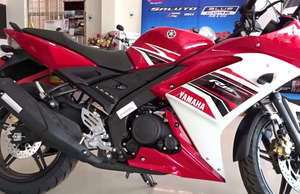Second hand yamaha r15 sports bike in 23 thousand know features specification and price