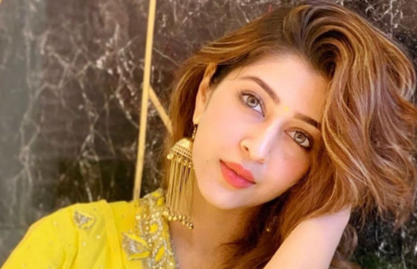 Sonarika Bhadoria, Ashika Bhatia, Himanshi Khurana, Mandana Karimi, Rashmi Desai, devolina bhattacharya, jasmin bhasin, Rhea Chakraborty, Shahnaz Gill