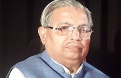 यूपी में कोरोना से हाहाकार, विधायक सुरेश श्रीवास्तव के बाद पत्नी का भी निधन, बेटे की हालत गंभीर