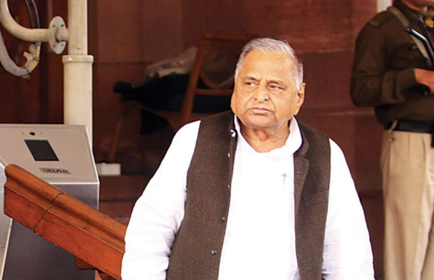 Mulayam Singh Yadav, Saifai, Akhilesh Yadav
