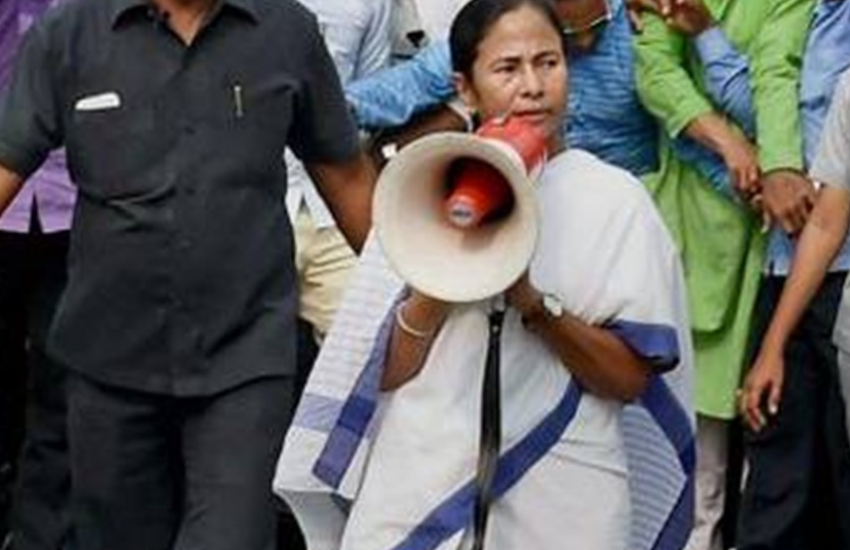Mamta Banerjee, Kajol, Ajay Devgan