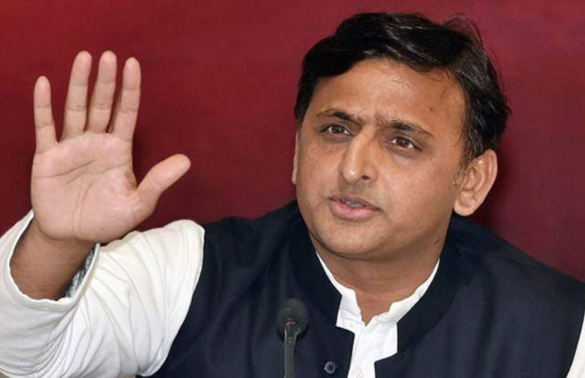 Akhilesh Yadav, PM Narendra Modi, Aadhaar Link