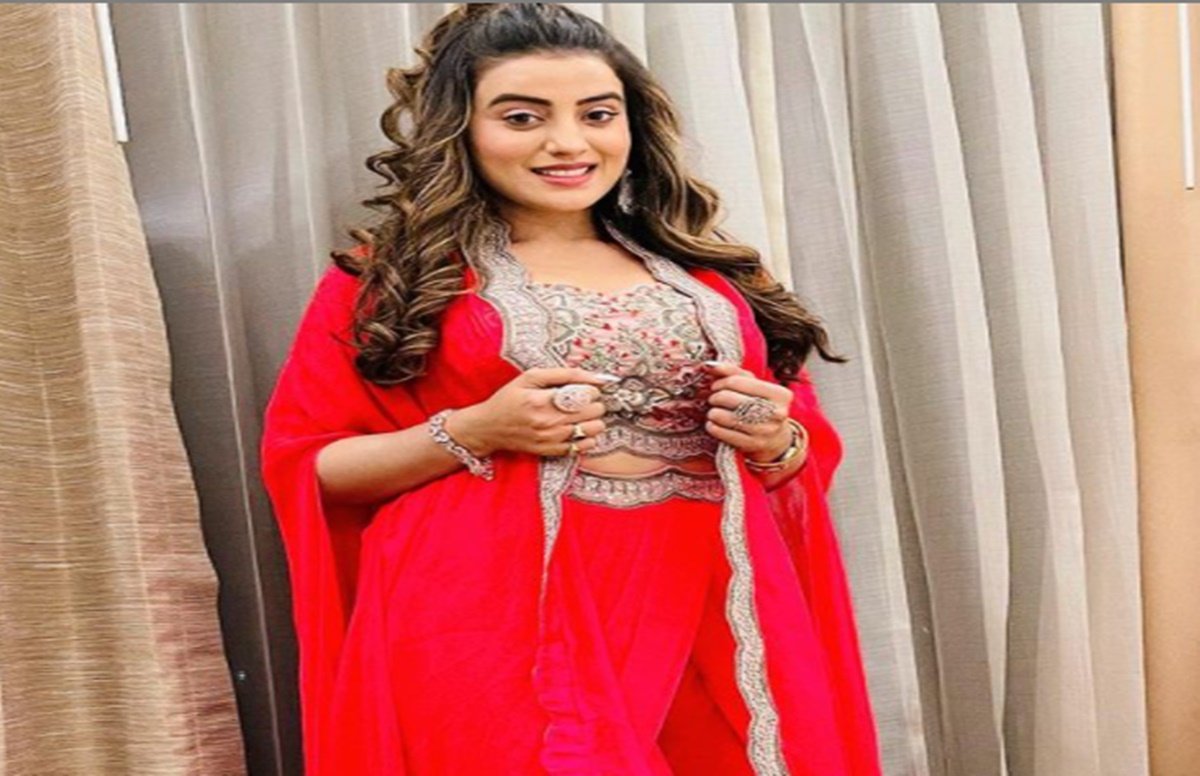akshara singh, akshara singh bhojpuri actress, pawan singh