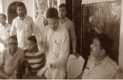 ‘जूते मारूंगा, मैं देखूंगा कौन प्रधानमंत्री आएंगे बचाने’, BJP नेता पर दारोगा को पीटने और धमकी देने का लगा था आरोप