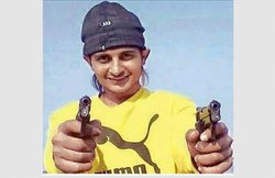 दांत से काटकर उतार दिया था मौत के घाट, कुख्यात गैंगस्टर की हत्या के बाद पुलिस के सामने नाचने लगे थे हत्यारे