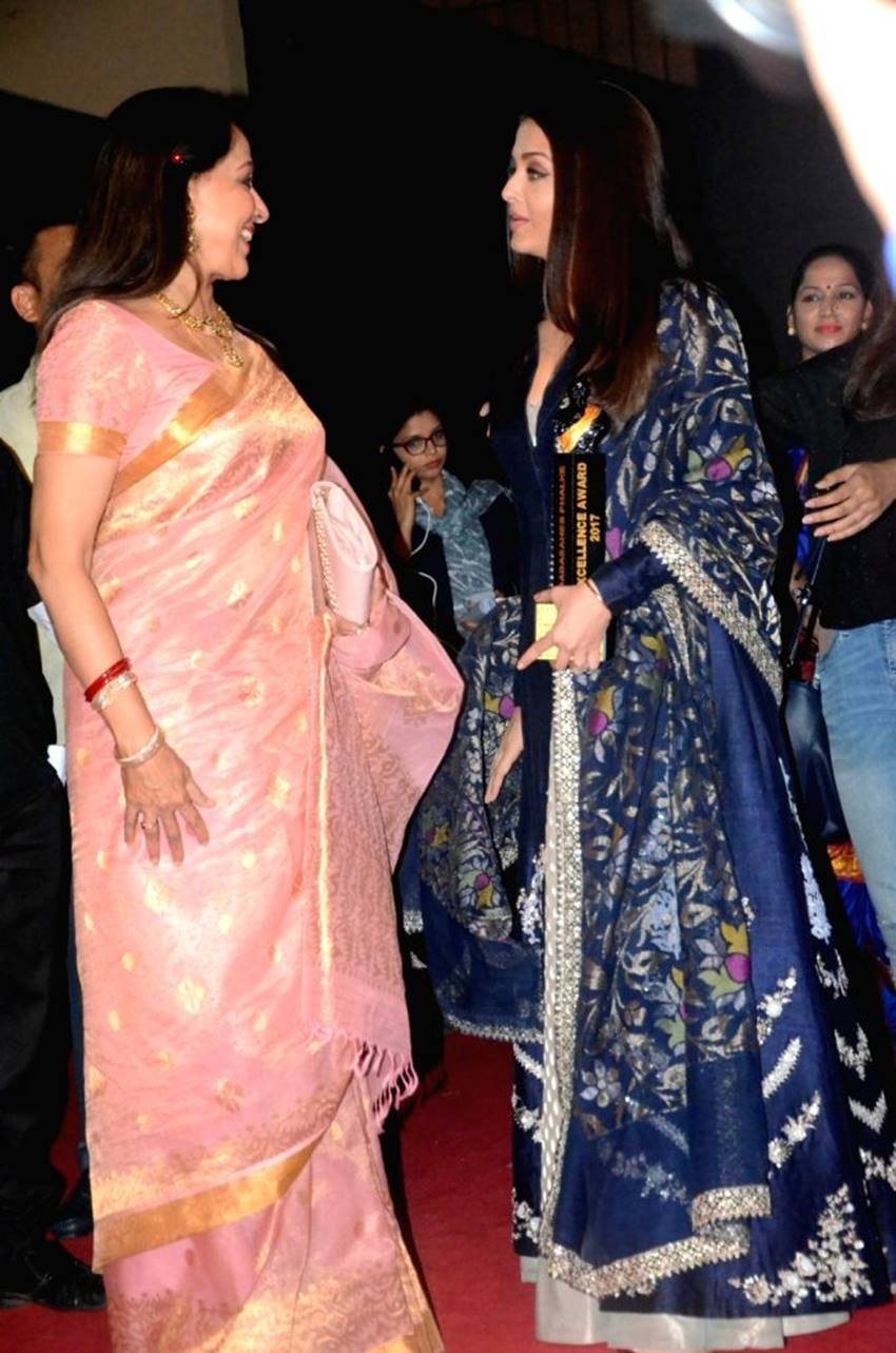 Hema Malini Sunny Deol Rift, Sunny Deol Stepmother, Dharmendra Wife