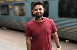 पढ़ाई में नहीं लगता था मन, 8 बार हुए असफल; हादसा हुआ तो बेड पर लेट कर की थी पढ़ाई, IAS वैभव छाबड़ा की कहानी…