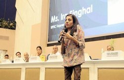 विकलांग्ता का मजाक बनाने वालों को अफसर बन दिया जवाब, IAS इरा सिंघल की कहानी…