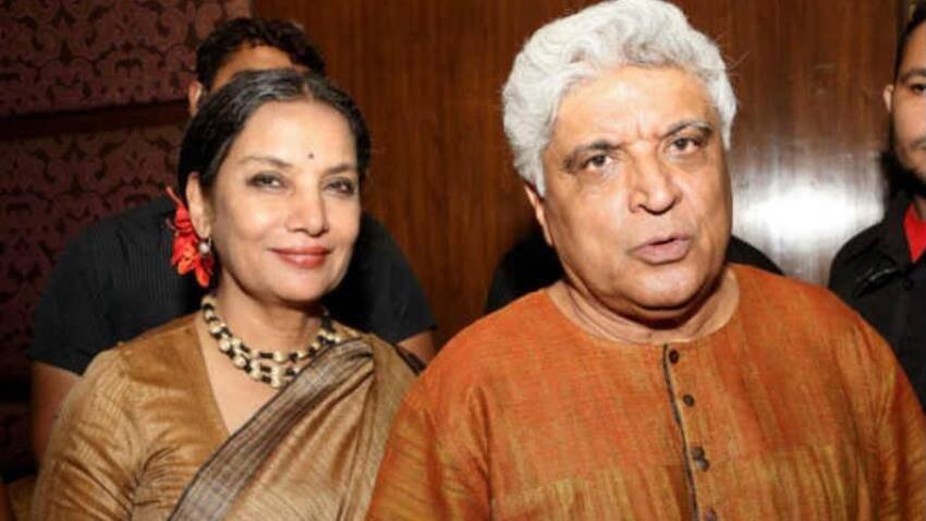 जावेद अख्तर की पहली शादी 1972 में एक्ट्रेस हनी ईरानी से हुई थी। इस शादी से जावेद अख्तर को दो बच्चे हुए, जोया और फरहान। हनी ईरानी से तलाक के बाद जावेद अख्तर ने शबाना आज़मी से शादी कर ली। इन दोनों ने बच्चे ना करने का फैसला किया।