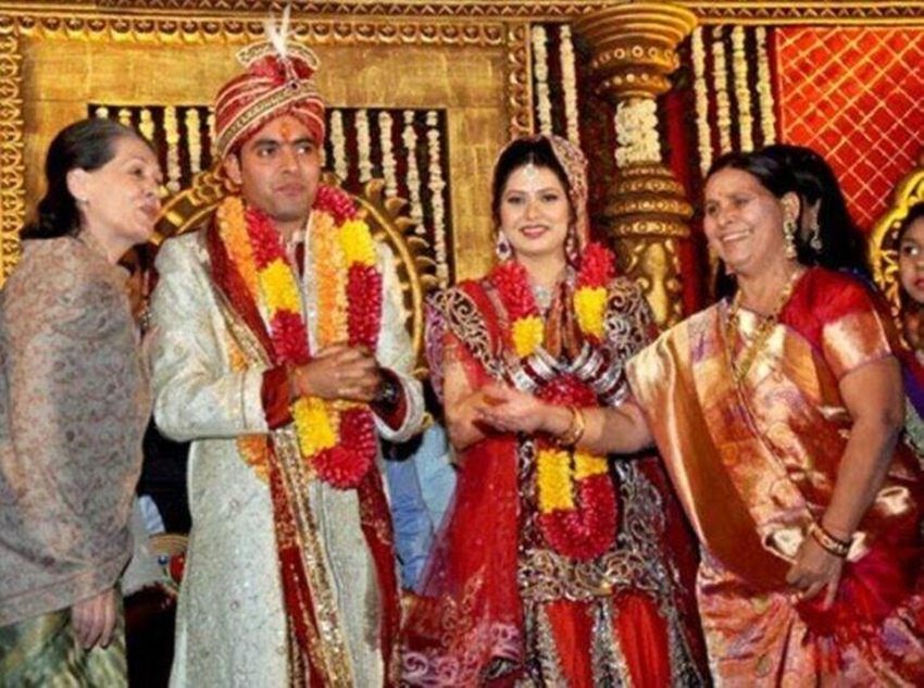 Rajlakshmi Yadav Dimple Yadav, Akhilesh Yadav SP, Mulayam Singh second wife