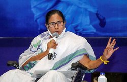 Election Exit Poll Results 2021: बंगाल-असम व केरल में कमबैक कर सकती हैं मौजूदा सरकारें- पोल ऑफ पोल्स में अनुमान