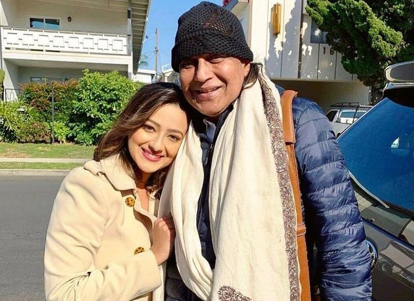 मिथुन और मदालसा की कई तस्वीरें सोशल मीडिया में मौजूद हैं जिनमें दोनों के बीच काफी अच्छी बॉन्डिंग नजर आती है।