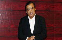 Mukesh Ambani: ऐसा दिखता है मुकेश अंबानी का 592 करोड़ का कंट्री क्लब