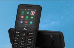 Reliance Jio 1499 रुपये में दे रहा है 4G फोन, एक साल तक मुफ्त में कर सकेंगे कॉल और चला पाएंगे व्हाट्सएप