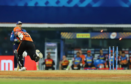 hardik pandya, mumbai indians, ranout, Mystery girl kavya maran, SRH Kavya Maran, IPL, IPL 2021, indian premier league, SRH vs MI, mumbai indian, sports news, jansatta