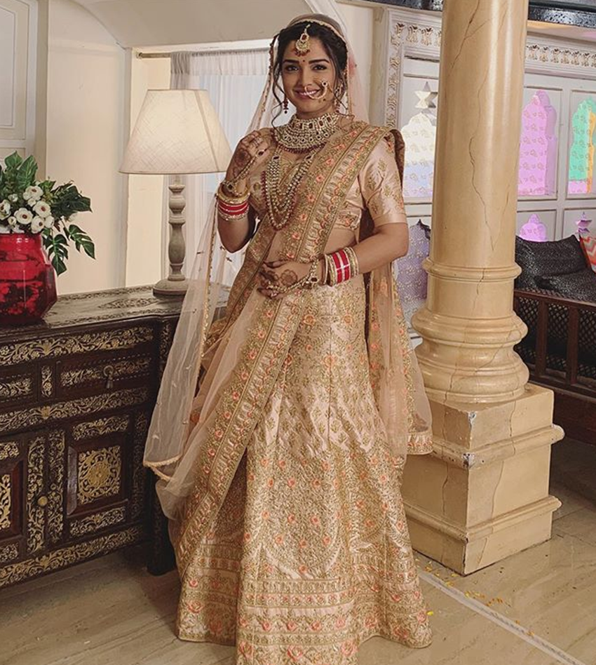 Amrapali Dubey: आम्रपाली दुबे भोजपुरी की सबसे सफल अभिनेत्रियों में शुमार हैं। दिनेश लाल यादव उर्फ निरहुआ के साथ उन्होंने एक से बढ़कर एक सुपरहिट फिल्में दी हैं। 33 साल से ऊपर हो चुकीं आम्रपाली भी आज तक कुंवारी हैं।