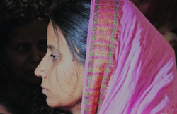 नक्सली कैद में CRPF जवान, पत्नी की पीएम मोदी से गुहार- अभिनंदन की तरह मेरे पति को भी छुड़ा लाओ